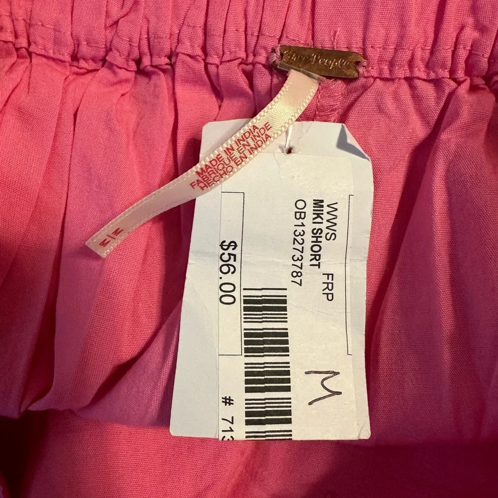 NWT Free‎ People Pleated Flow shorts - Size Medium